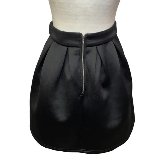 Beaded Rhinestone Waist Scuba Circle Pleated Skirt - Picture 4 of 6